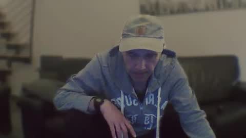 Snapshot of spliffray chatting on 09-16-25, 09:38 spliffray online show from 09-16-25, 09:38