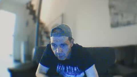 Snapshot of spliffray chatting on 09-19-25, 07:47 spliffray online show from 09-19-25, 07:47