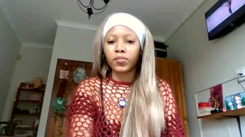 Snapshot of spoiledluna777 chatting on 03-28-26, 11:32 Spoiled Luna online show from 03-28-26, 11:32