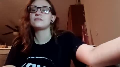 Snapshot of spoiledprincess4 chatting on 02-09-25, 02:49 spoiledprincess4 online show from 02-09-25, 02:49