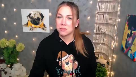 Karina online show from 12-28-24, 09:20