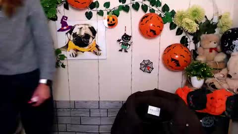 Karina online show from 10-30-25, 08:27