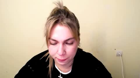Snapshot of sport_tall_karina chatting on 05-01-26, 07:57 Karina online show from 05-01-26, 07:57