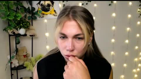 Snapshot of sport_tall_karina chatting on 06-09-26, 07:53 Karina online show from 06-09-26, 07:53