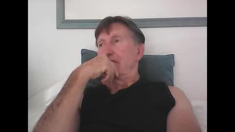 Snapshot of sportbill181 chatting on 10-26-25, 09:10 sportbill181 online show from 10-26-25, 09:10