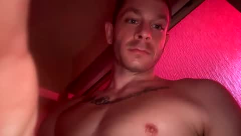 Snapshot of spotlight19955 chatting on 01-02-25, 09:54 TN stuf online show from 01-02-25, 09:54