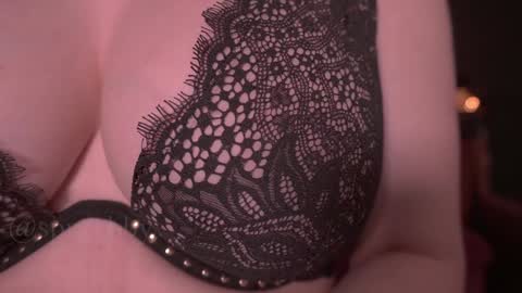 Snapshot of spr_abby chatting on 12-02-24, 11:18 Abby online show from 12-02-24, 11:18