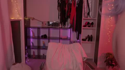 Snapshot of spr_abby chatting on 01-03-25, 04:16 Abby online show from 01-03-25, 04:16