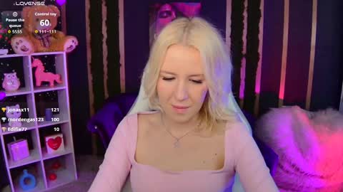 Snapshot of springajara chatting on 05-28-26, 04:37 Vetta online show from 05-28-26, 04:37