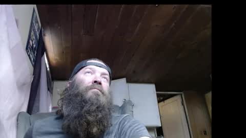 Snapshot of squegly chatting on 04-26-26, 07:33 Bryan online show from 04-26-26, 07:33