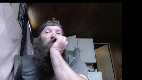 Snapshot of squegly chatting on 04-29-26, 07:31 Bryan online show from 04-29-26, 07:31