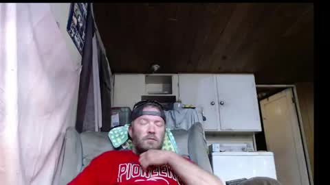 Snapshot of squegly chatting on 05-30-26, 10:34 Bryan online show from 05-30-26, 10:34