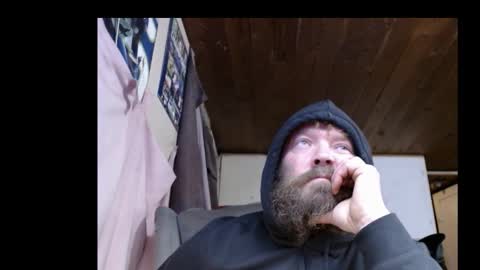 squegly1 online show from 12-01-25, 06:51