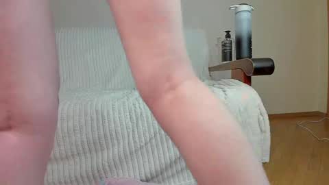 Amelia online show from 03-19-26, 09:08