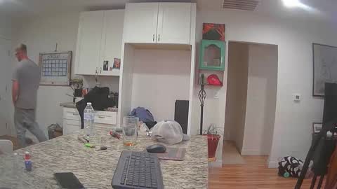 Snapshot of squillywillie6 chatting on 03-04-25, 07:08 Squally Willy MaryAnne online show from 03-04-25, 07:08