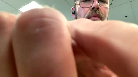 Snapshot of squirreldiamond chatting on 05-19-26, 07:53 squirreldiamond online show from 05-19-26, 07:53