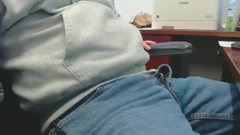 Snapshot of squirrelly82 chatting on 03-16-26, 09:19 make me cum c2c talk to me online show from 03-16-26, 09:19