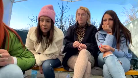 My name is Maya Lush is activeThere are legends that in this room all your wishes can come true  Private is Open online show from 01-20-25, 09:56