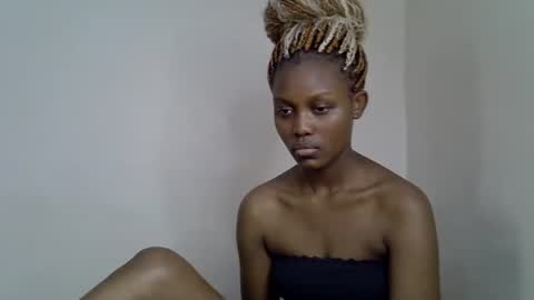 Tashy online show from 10-19-25, 07:58