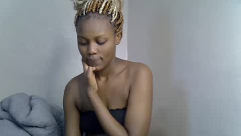 Tashy online show from 10-20-25, 10:10