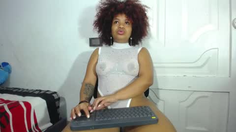 Snapshot of squirter_girl69 chatting on 06-04-26, 06:19 squirter_girl69 online show from 06-04-26, 06:19