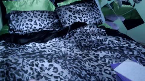 CoupleOfSquirtS online show from 09-19-25, 08:38