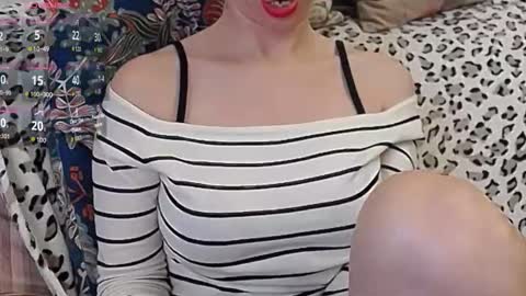 SquirtyEleanor online show from 11-10-25, 09:41