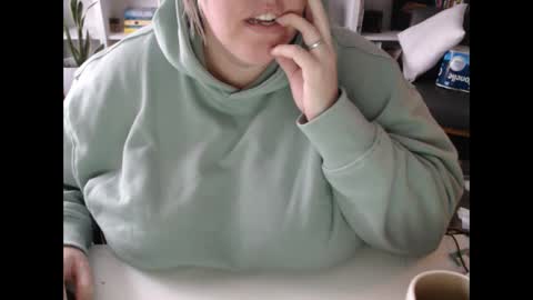 Messi Jessi online show from 01-15-25, 02:35