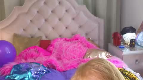 Alisa online show from 11-12-25, 06:36