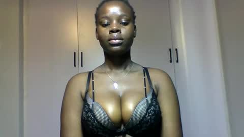 Squiter online show from 11-25-25, 04:34