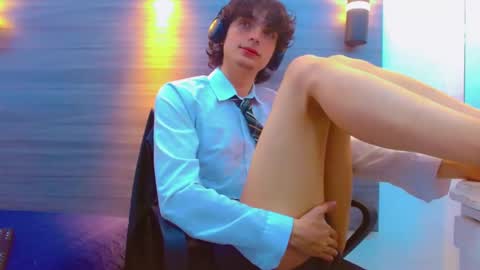 ethan online show from 03-11-26, 01:06