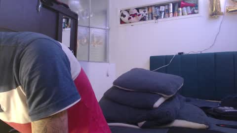 Snapshot of sr_porn01 chatting on 02-13-25, 06:59 sr_porn01 online show from 02-13-25, 06:59