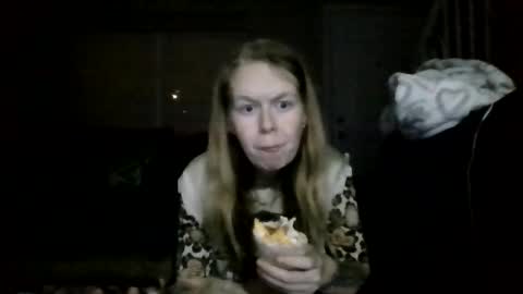 Snapshot of sriley386444137 chatting on 01-28-25, 05:22 sriley386444137 online show from 01-28-25, 05:22