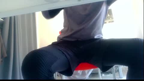 ssenzo online show from 02-09-25, 12:08