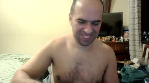 Snapshot of sstrasser chatting on 12-28-24, 01:39 ShYgUy online show from 12-28-24, 01:39