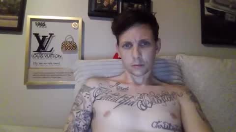 Snapshot of st3v3n_matt143 chatting on 06-09-26, 02:56 BI TATTED GUYS CHILLN online show from 06-09-26, 02:56