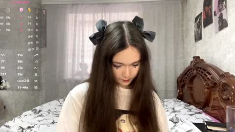 Snapshot of st_annia chatting on 11-01-25, 11:34 Emily online show from 11-01-25, 11:34