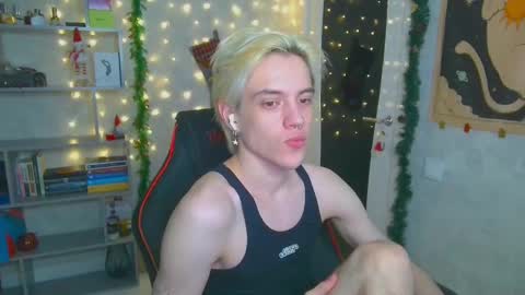 Snapshot of st_koshin chatting on 12-06-24, 06:04 Nick Gasai online show from 12-06-24, 06:04