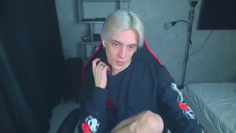Snapshot of st_koshin chatting on 02-20-25, 04:25 Nick Gasai online show from 02-20-25, 04:25