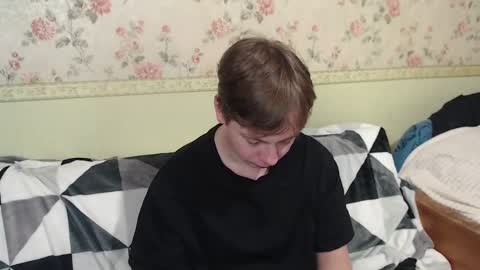 Snapshot of st_rudy chatting on 01-26-25, 04:09 Joe Peach online show from 01-26-25, 04:09