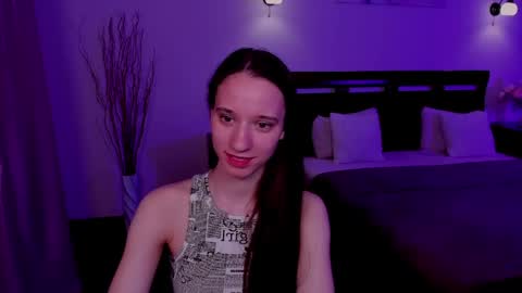Snapshot of staceycutie chatting on 05-07-26, 06:02 StaceyCutie online show from 05-07-26, 06:02
