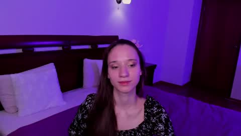 Snapshot of staceycutie chatting on 05-26-26, 09:11 StaceyCutie online show from 05-26-26, 09:11