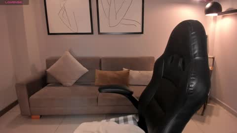 Stacy Woods online show from 01-15-25, 01:31