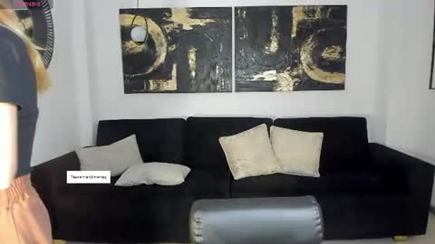 Snapshot of staceywood_ chatting on 07-05-26, 10:55 Stacy Woods online show from 07-05-26, 10:55
