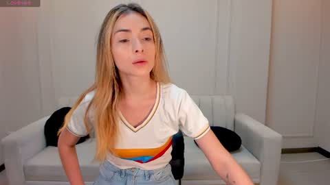 Snapshot of staceywood_ chatting on 07-07-26, 10:52 Stacy Woods online show from 07-07-26, 10:52