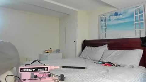 staciwilde online show from 09-18-25, 05:04