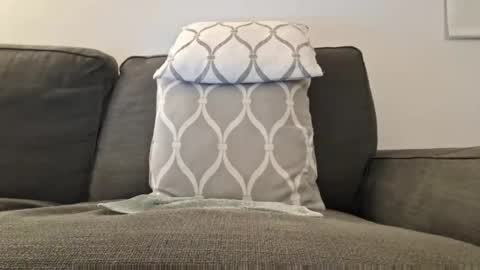 stack_32 online show from 11-30-25, 06:01