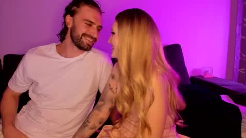 Snapshot of stacy_liam chatting on 02-20-26, 04:40 stacy_liam online show from 02-20-26, 04:40