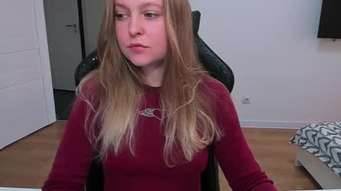 Snapshot of stacy_miraclee chatting on 05-11-26, 05:21 Stacy online show from 05-11-26, 05:21