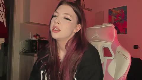 Stacy online show from 10-26-25, 03:51